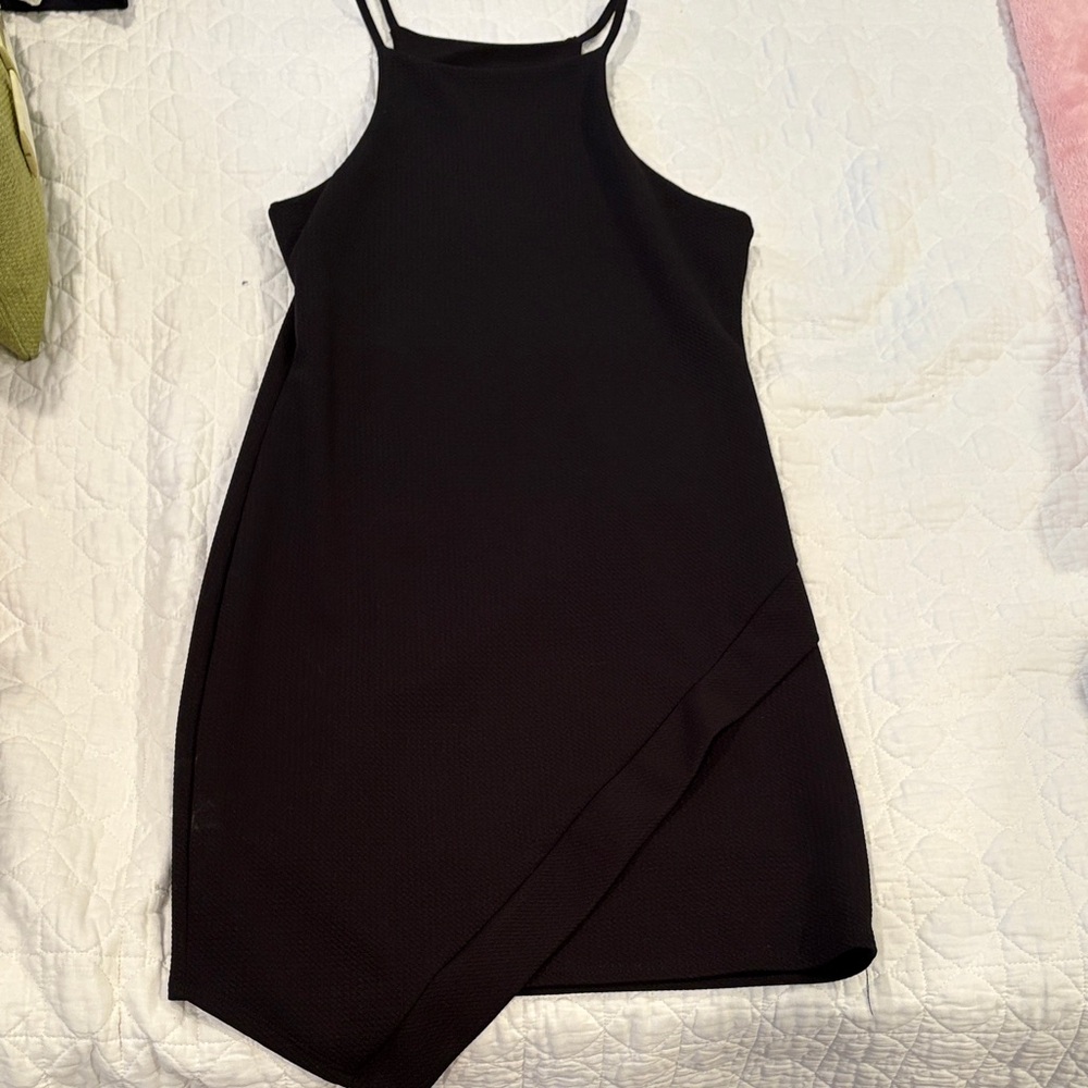 Elegant Black Sleeveless Dress